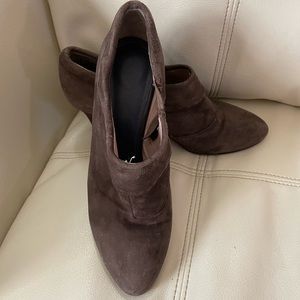 Suede leather ankle boots
